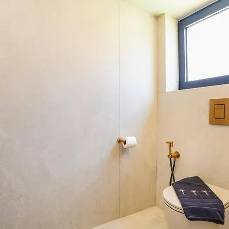 Pefkos Shore By Pefki