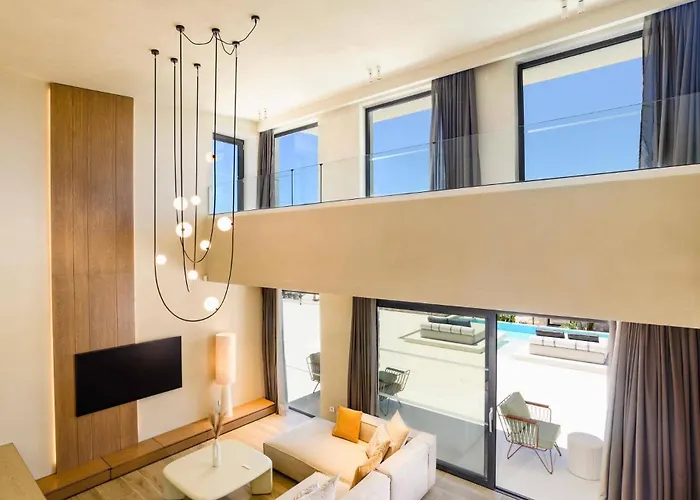 Villa Pefkos Shore By